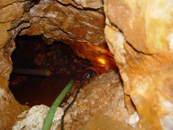 Hole to main chamber